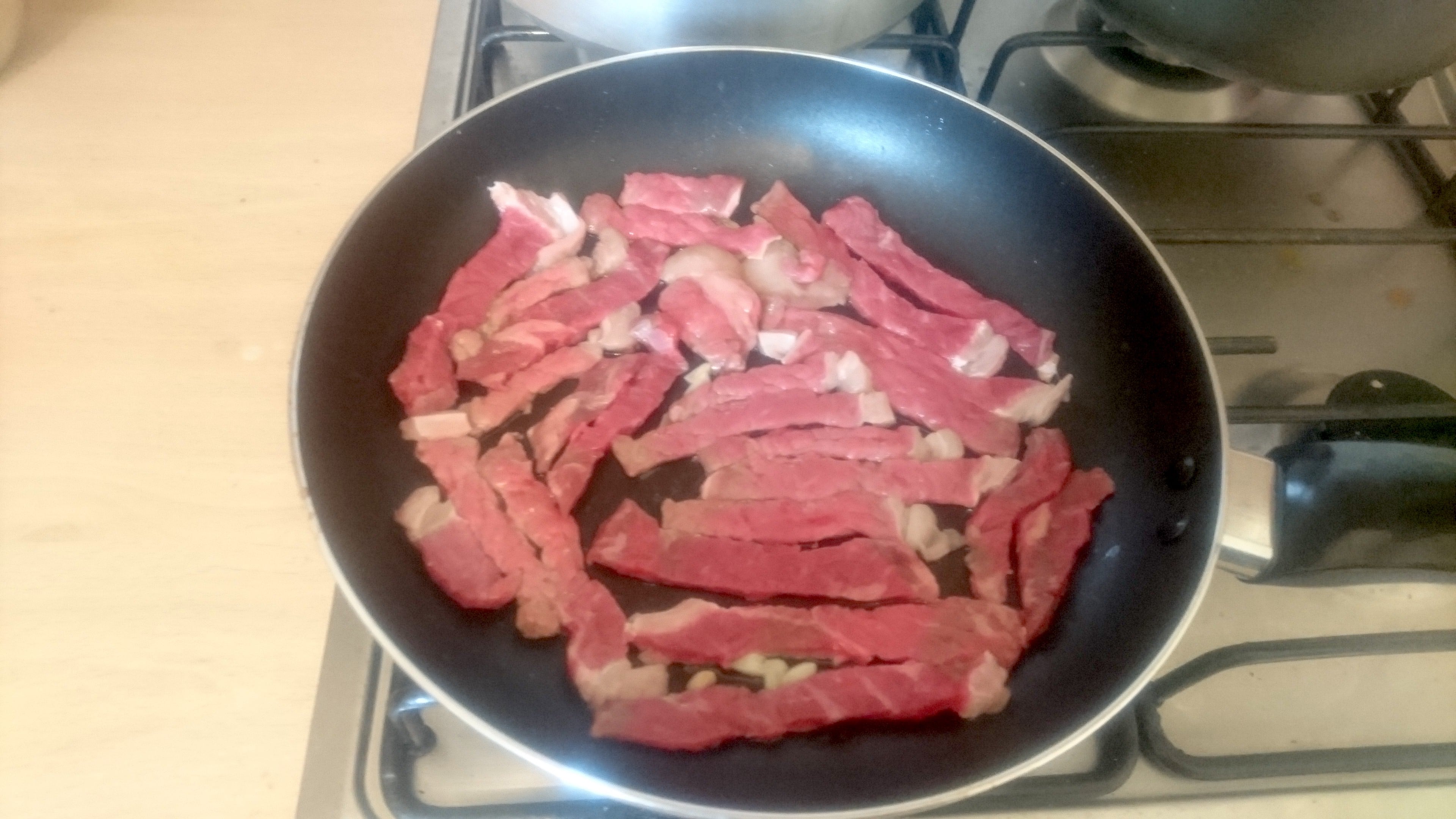 lightly frying sirloin